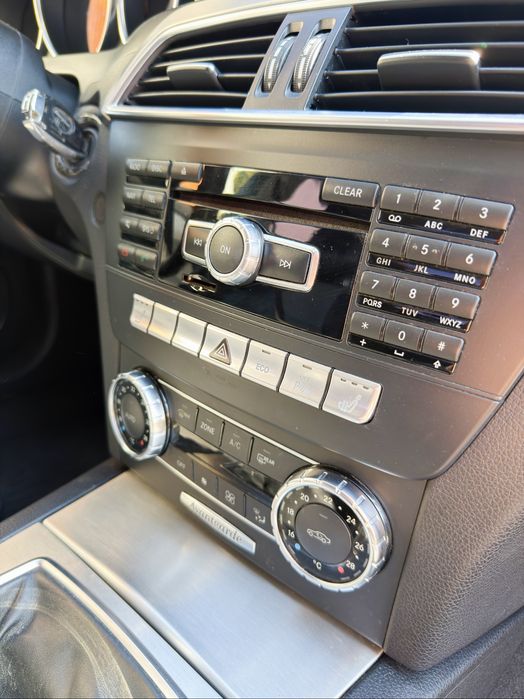 MERCEDES-BENZ E-Class 2011 — imagine 5