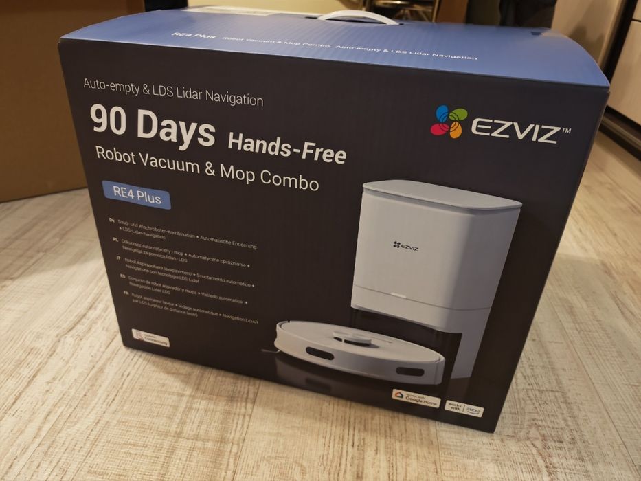 Aspirator Robot Ezviz RE4 Plus impecabil