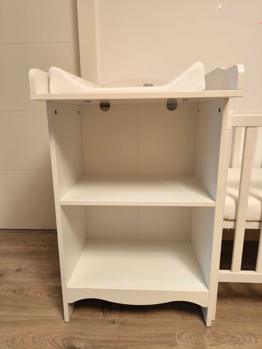 Masa de înfășat ikea