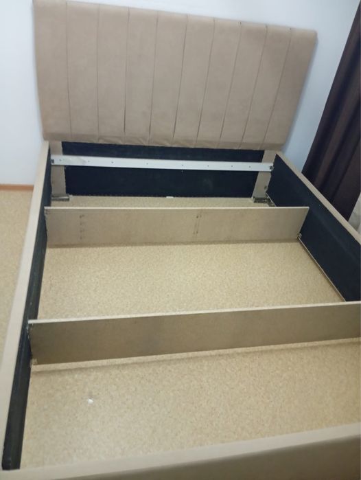 Продам кровать двухспалтную