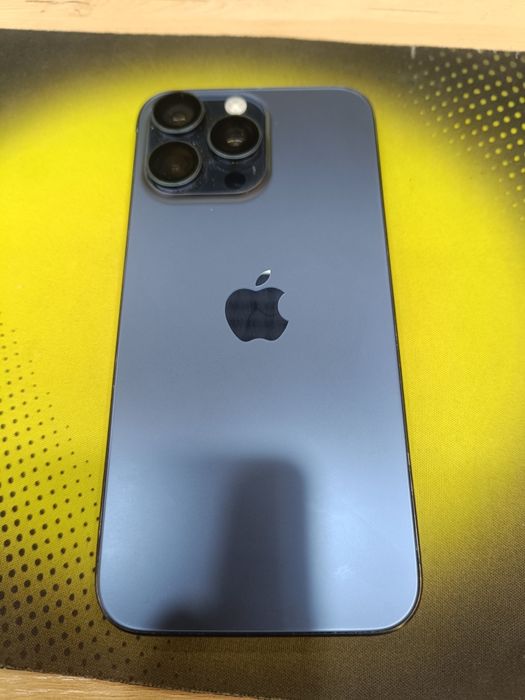 Продам iPhone 15pro Max  512gb