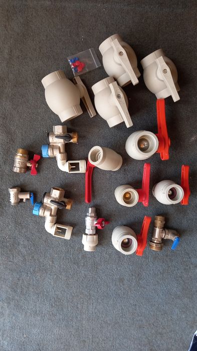 Краны сантехнические, новые