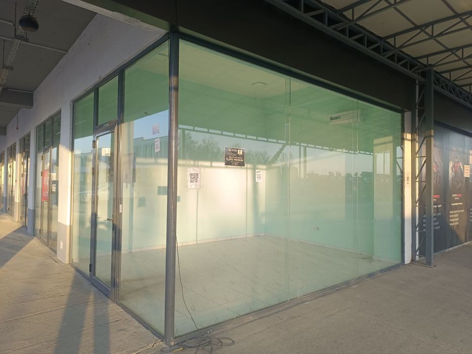 Продаётся в Сергели Инехс магазин