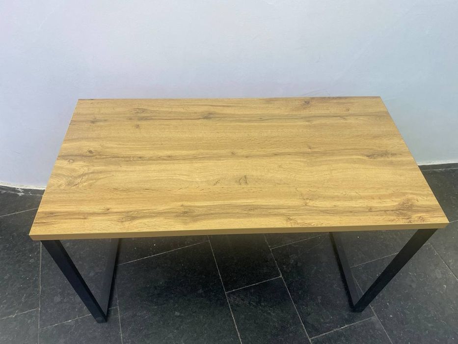 Loft stollar sotiladi