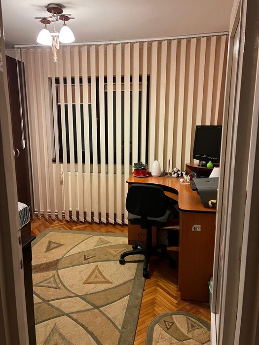 Apartament de vanzare + garaj