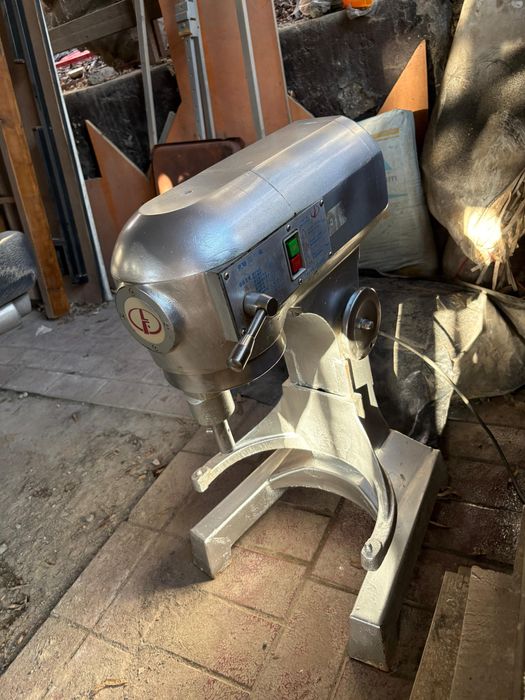 Тестомес производственный на 25 л