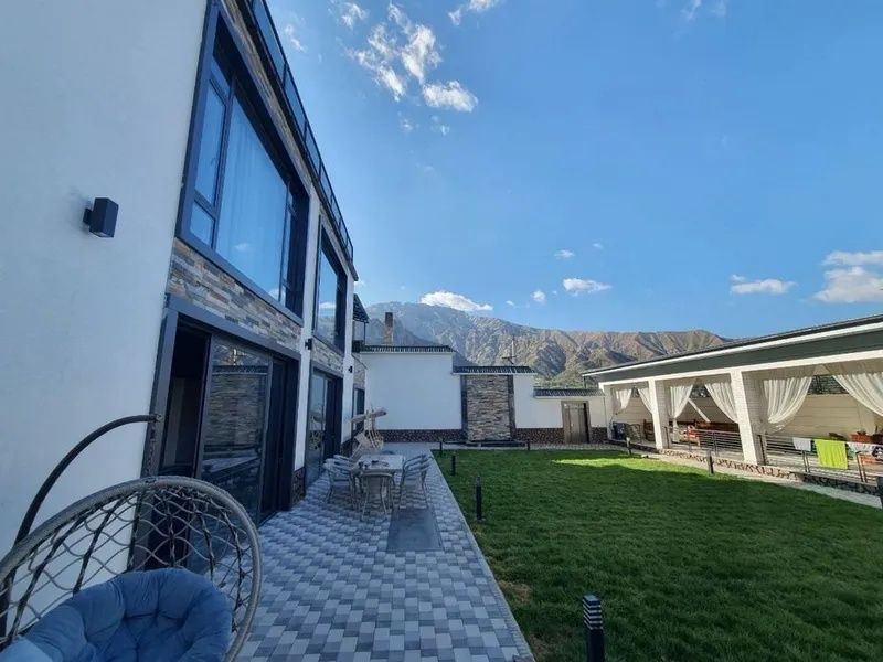 Дача в Чимгане семейная