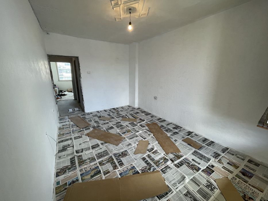 (Санира се) Четиристаен Тухлен Апартамент До Кенана 93кв