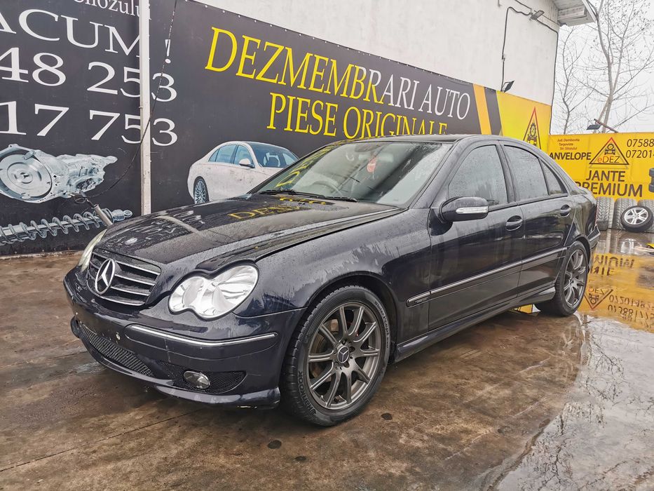 Dezmembrez mercedes w203 amg/bara fata amg/bara spate amg/far 203/