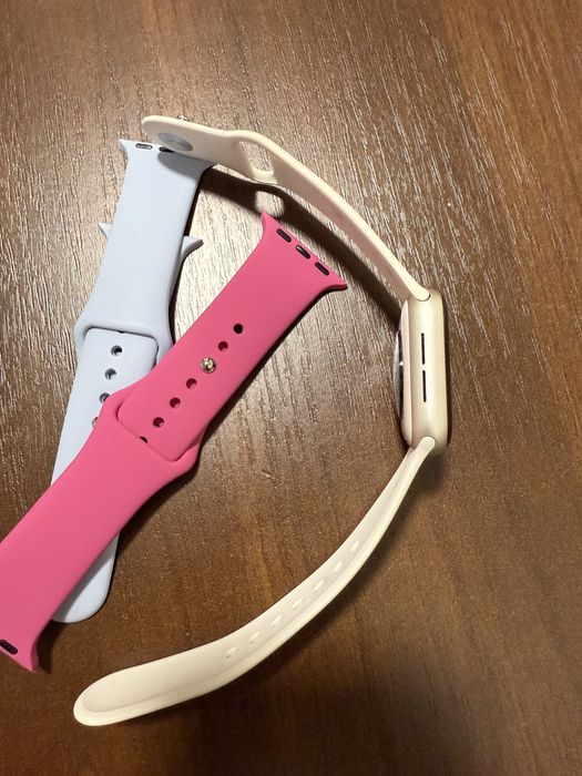 Apple watch SE 2024 40mm Starlight Aluminium GPS