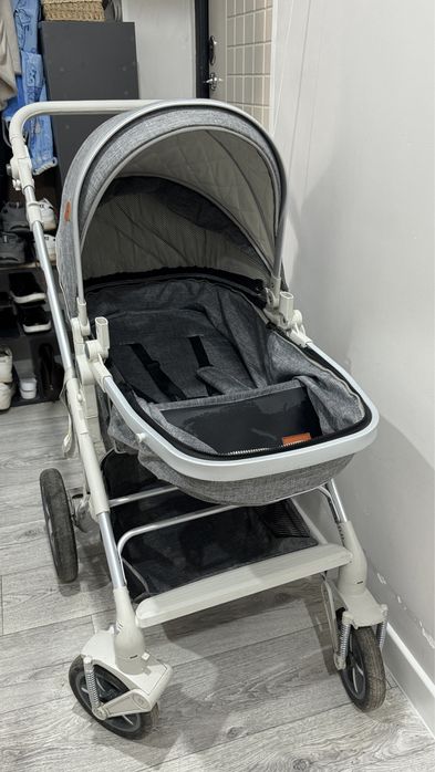 Коляска в хорошем состоянии