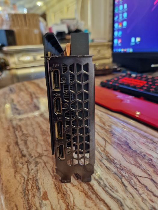 Видеокарта RTX gigabyte 3060 Ti 8 gb
