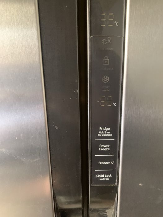 Продам холодильник LG