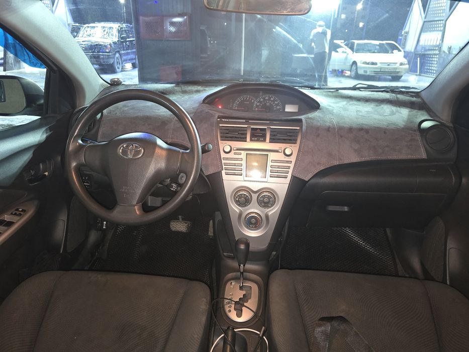 Toyota Yaris в рассрочку!