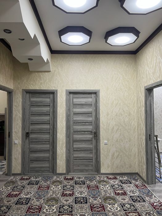 Квартира 3 комнатная . 91 квадрат .