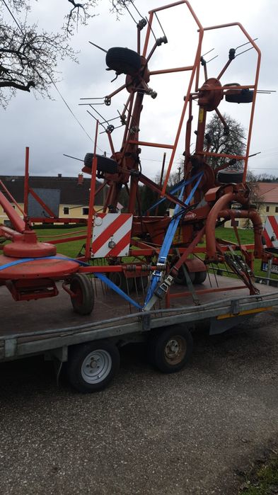 Grebla împrăștiat fanul Kuhn 6,4m latime / Piruetă pentru împrăștiat Kuhn