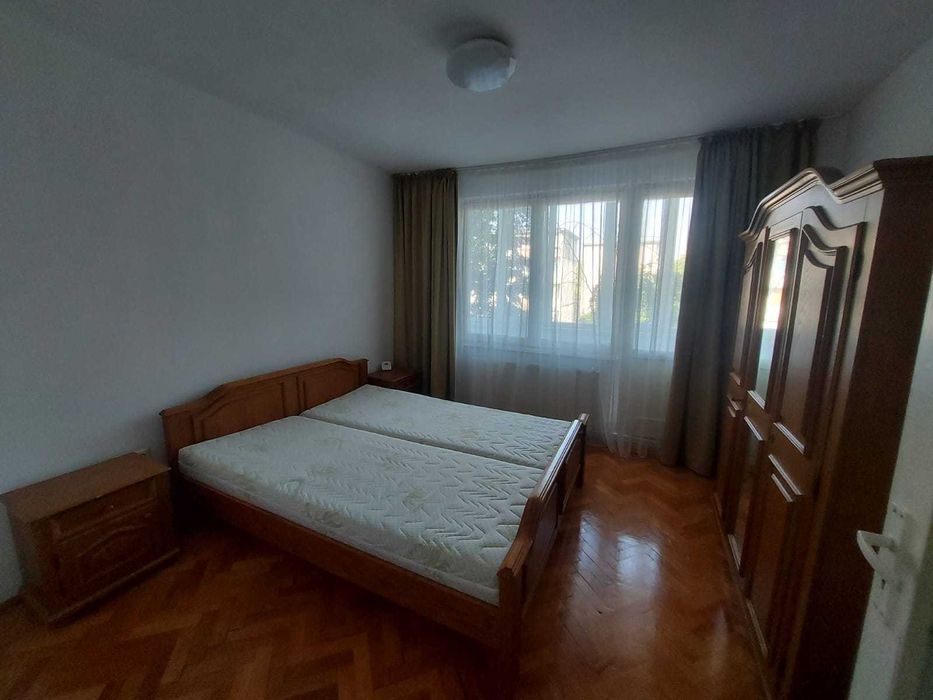 Proprietar, inchiriez apartament 2 camere decomandate, lângă Iulius Mall
