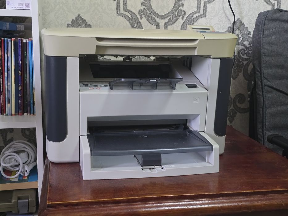 принтер HP LaserJet