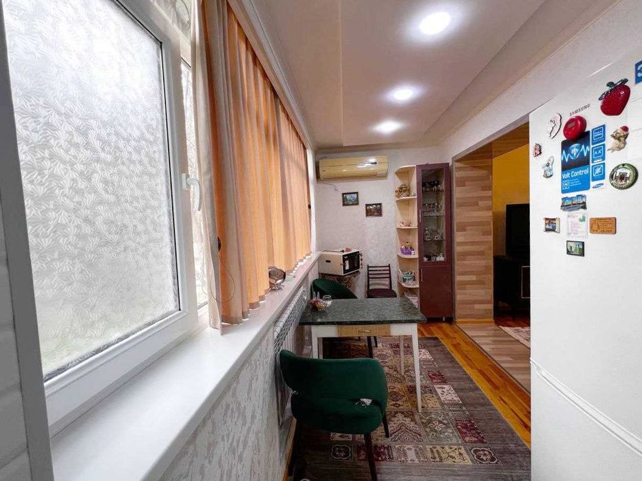 Продается 3-комнатная квартира 70 кв. м на 1 этаже (Новомосковская)