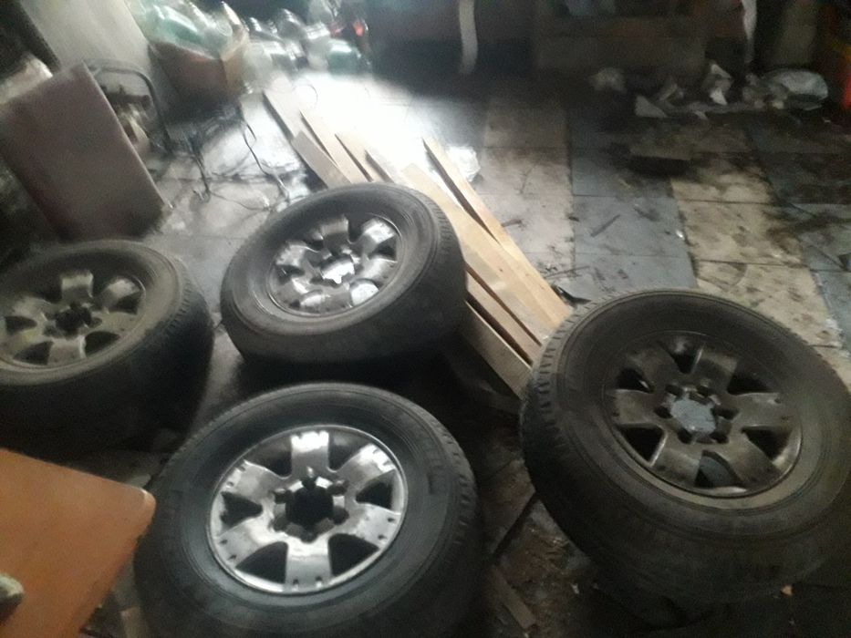 Продам диски с резиной