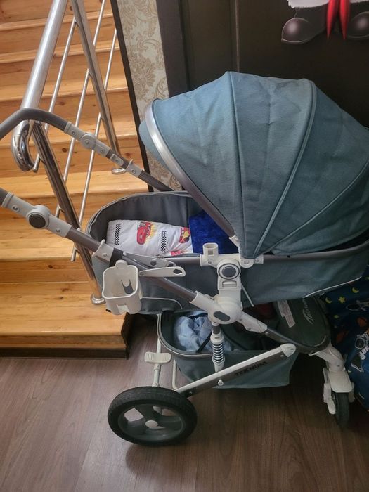 Каляска сотилади янгидай