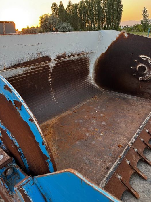 Fontana Skraper, Belarus, John Deere, Case Puma tortadi
