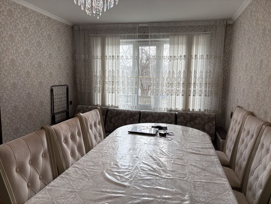 Стол с стулями 12 шт