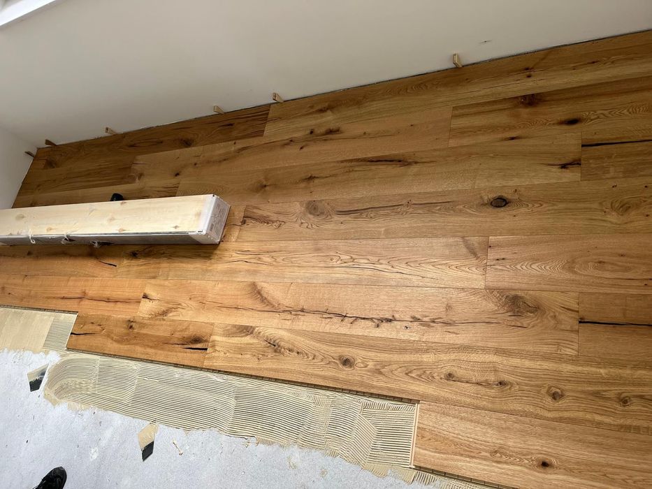 Parchet stratificat de înaltă calitate