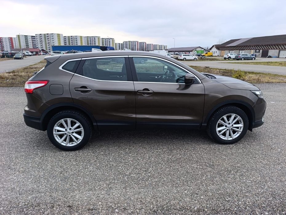 Vând Nissan Qashqai
