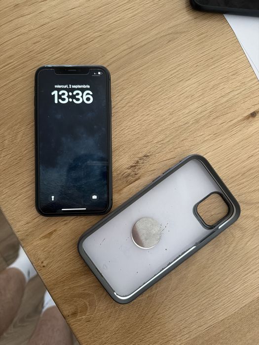 Vand iphone 11 in stare impecabila de functionare