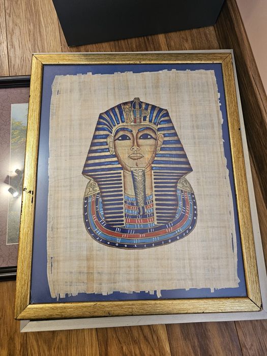 Папируси  в  рамка