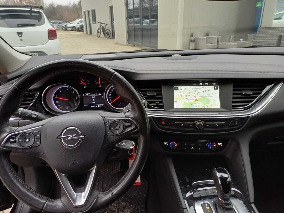 Opel Insignia Tourer 2020 break / automat / incalzire scaune / LED
