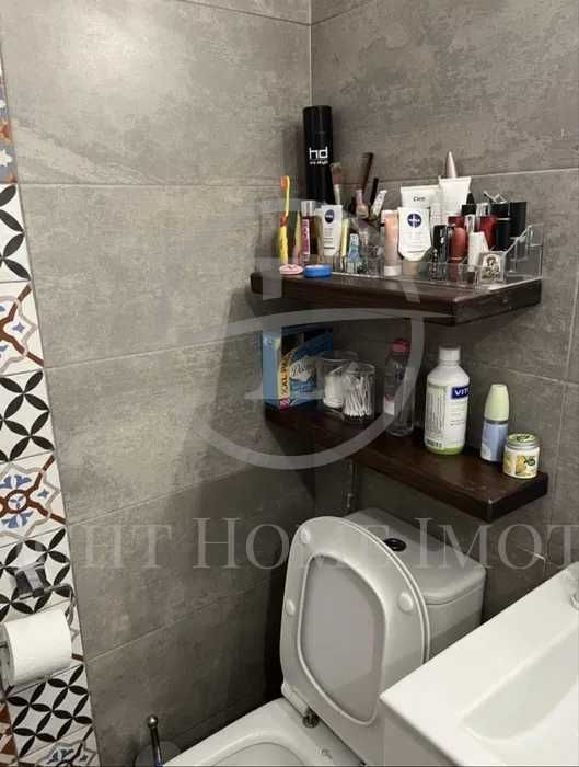 Продава се Тристаен апартамент в Пловдив, Христо Смирненски - 64 кв.м за 1954 €/кв.м - Снимка #11