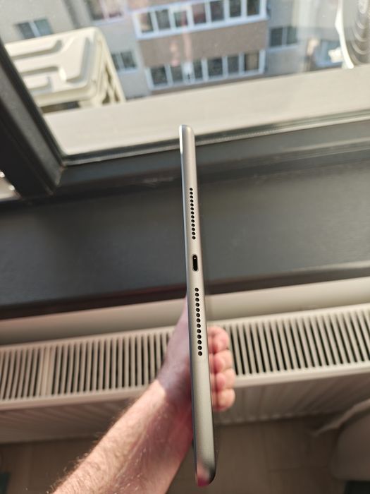 Ipad Gen 9 th și 8 th 128 / 64 / 32