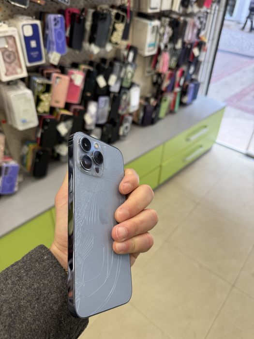 Iphone 13 pro max Sierra blue 128GB  със спукан панел