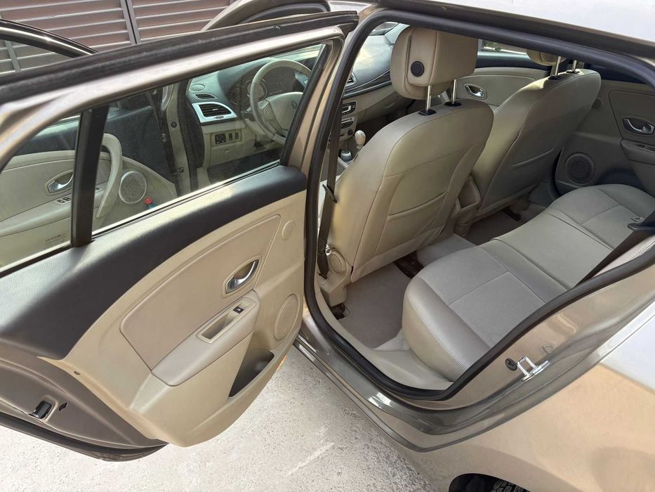 RENAULT Megane 2009 — imagine 5