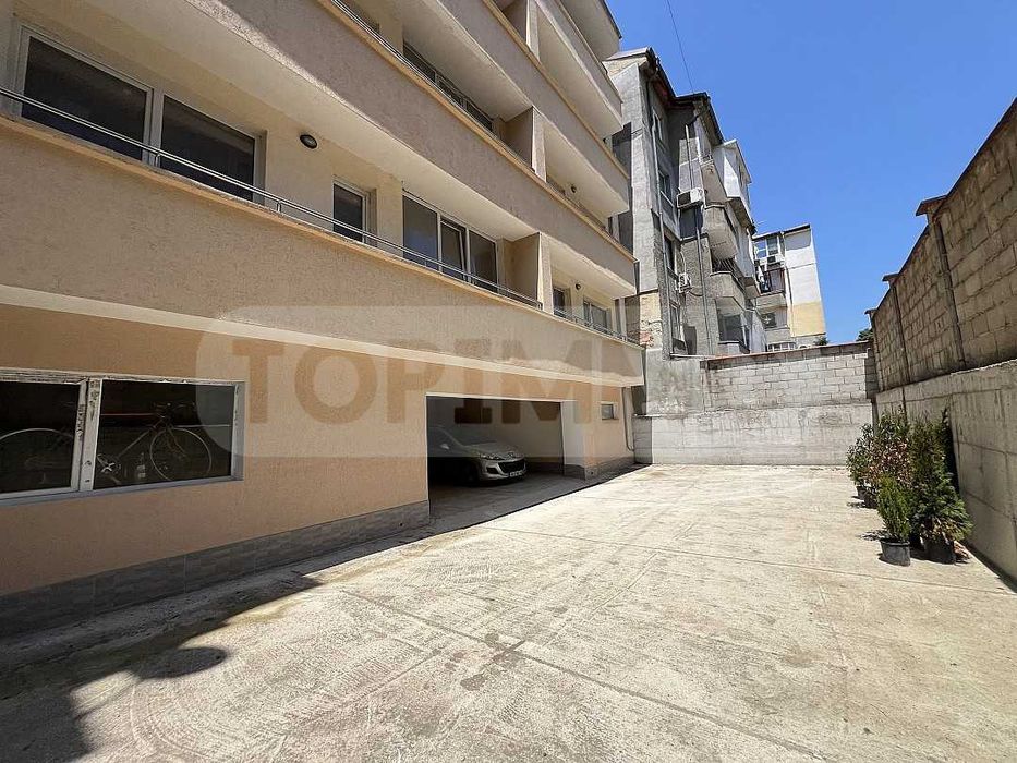 Продава се Двустаен апартамент в Варна, Трошево - 65 кв.м за 2000 €/кв.м - Снимка #15