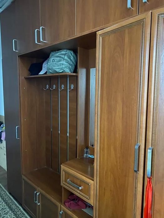 Прихожка кире берис