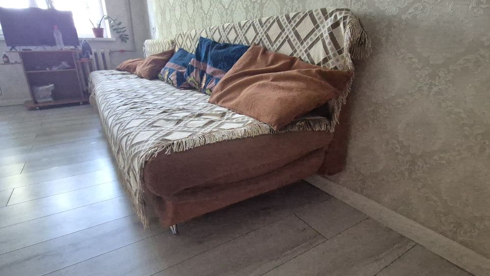Диван для гостиной