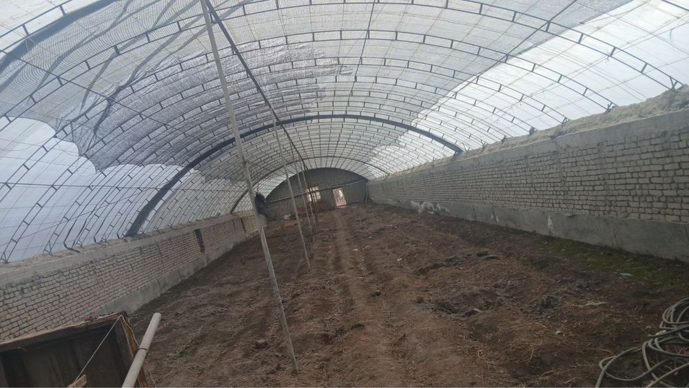 Issiqxona teplisa uchun foydalanilgan armaturalar sotiladi