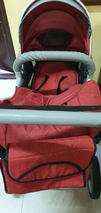 Продаю коляску в хорошем состояни. и