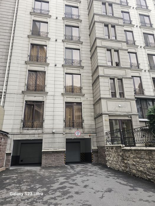 Продается склад  - помещение в паркинге