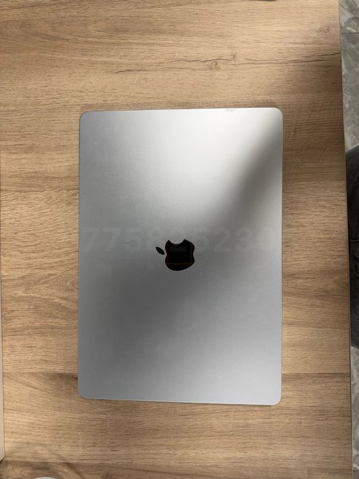 MacBook Air 15 inch