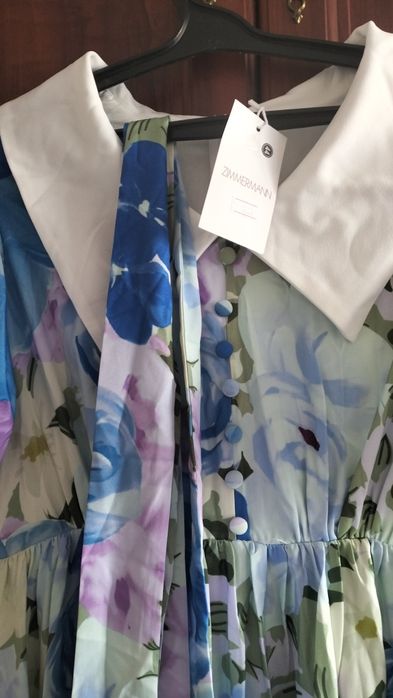 Нарядные платья, состояние новое