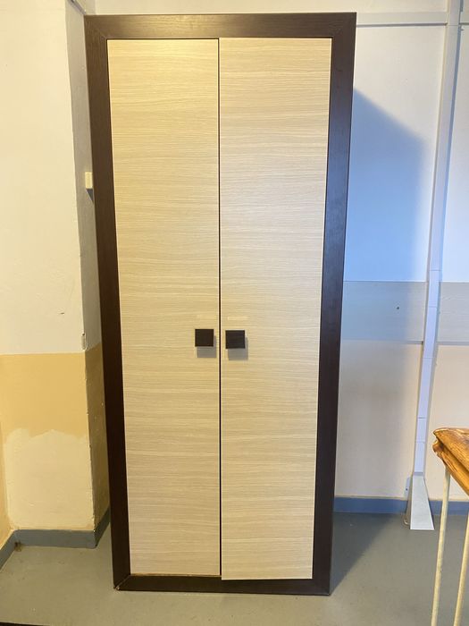 Dulap mare- stare utilizat