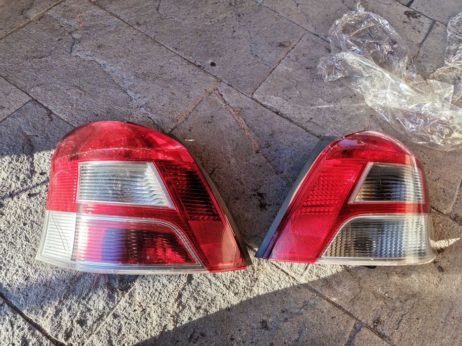 Ляв и Десен  L  R Стоп за Тойота Ярис / Toyota Yaris 2009