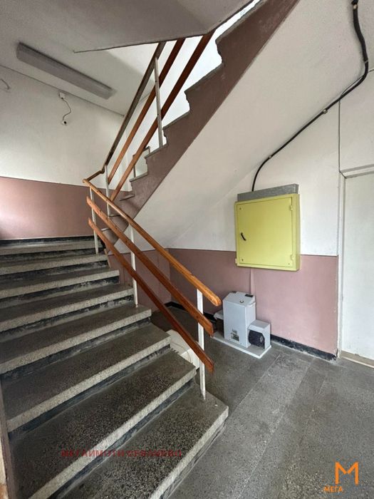 Продава се Заведение в Севлиево - 372 кв.м за 1 €/кв.м - Снимка #3