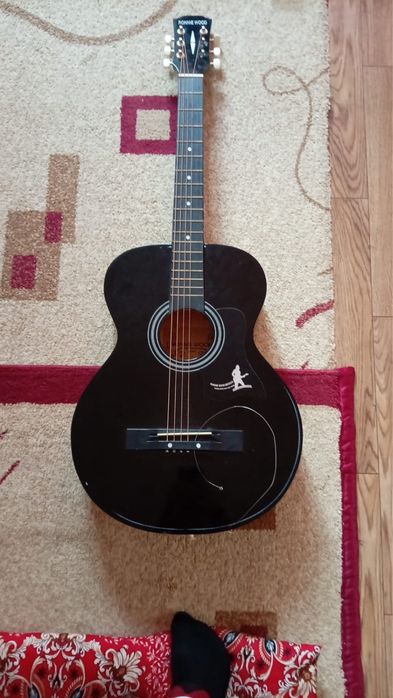 Продам гитару…..