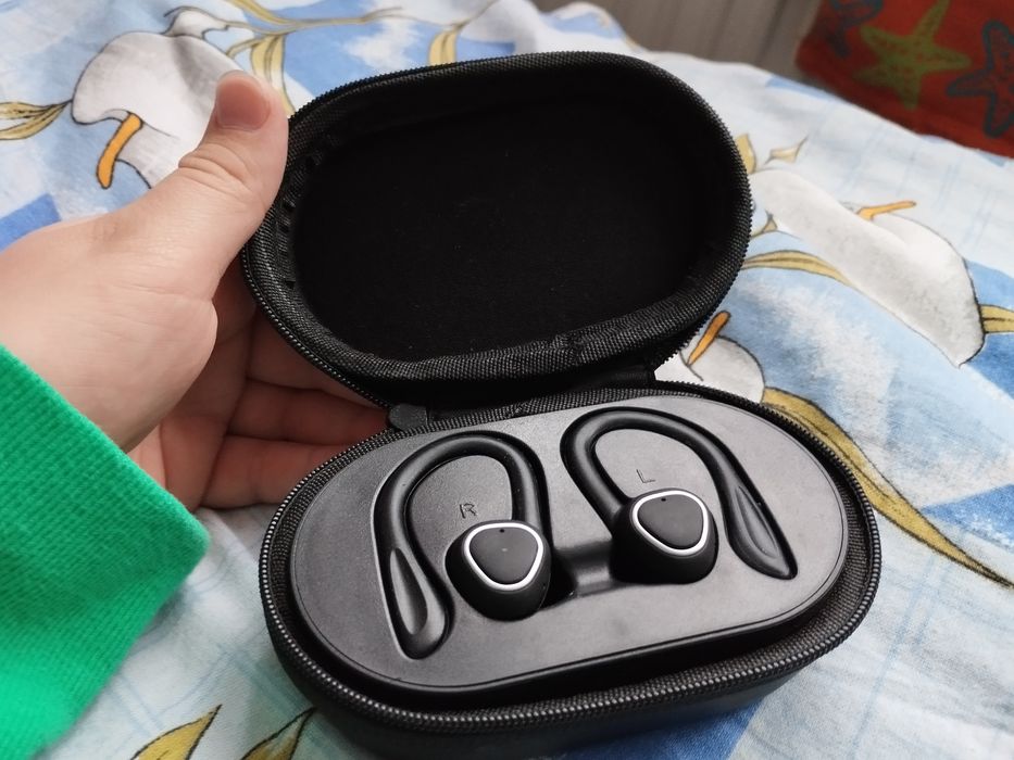 Продавам бутут слушалки oulsar®