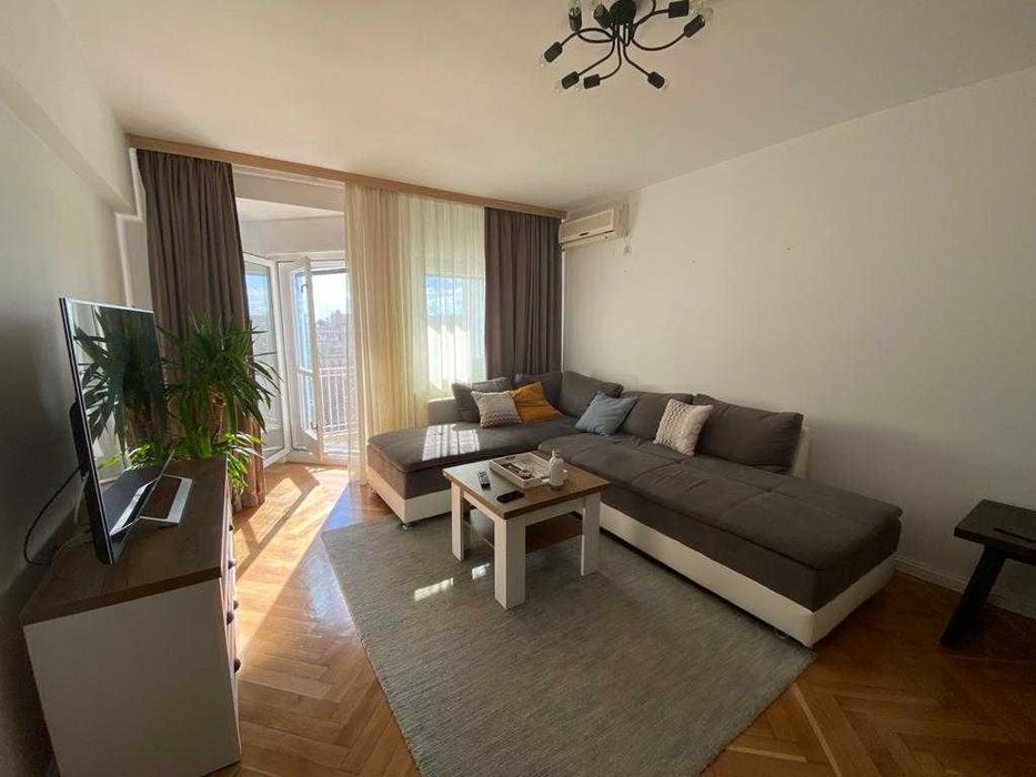 Apartament 2 camere fix pe Bulevardul Unirii, vedere panoramica Fantani (intre Piata Unirii si Casa Poporului) - PROPRIETAR